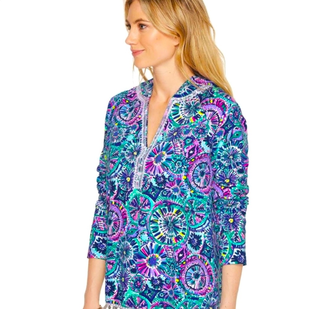 Lilly Pulitzer Harmon Popover Hoodie UPF 50+ Multi in The Swim, size small